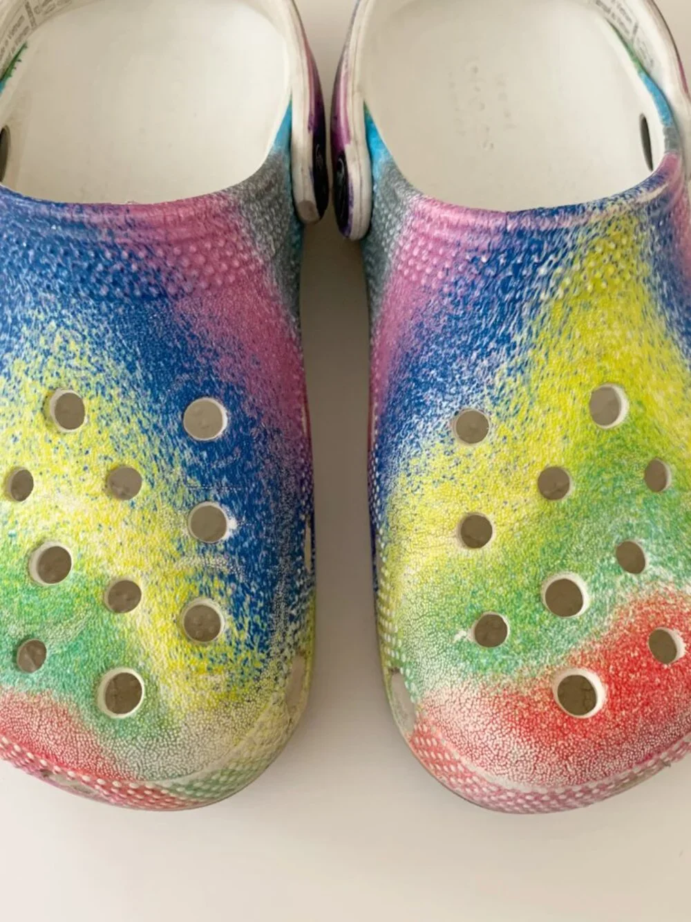 Crocs Clogs • Rainbow • c13